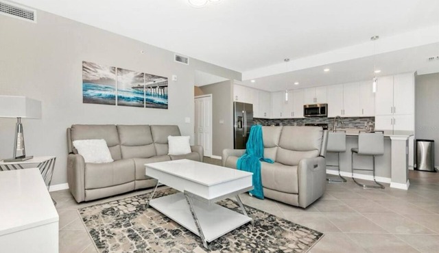 Modern Brand New Luxury Condo in Wellen Park Golf & Country Club