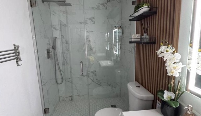 Modern Private Studio Near USF Busch Gardens
