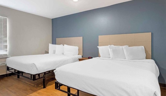 Motel 6 Suites Fort Myers FL