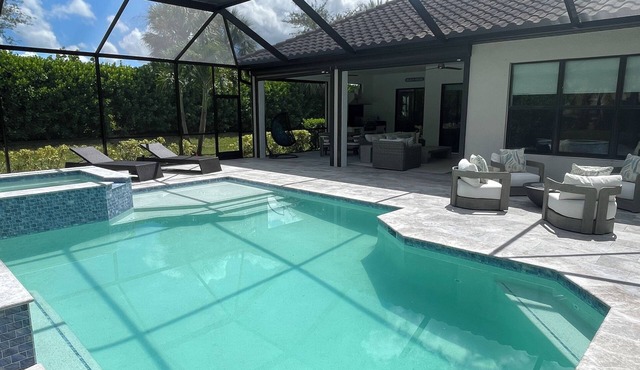 NEW-5 Star! Private Home-Custom Pool,Spa,Golf,Tennis,Pickleball Resort Community