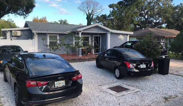 Nice New Studio 1 with New AC in Pinellas Park