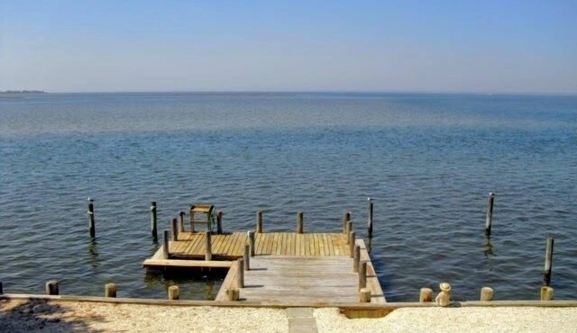 NICE SINGLE FAMILY HOME LOCATED IN HIGH BAR HARBOR