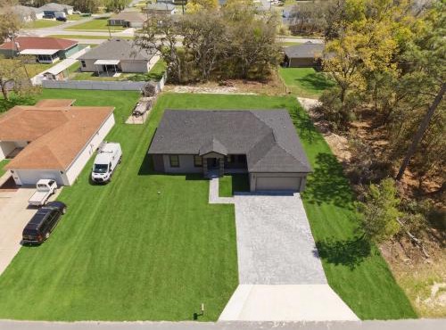 Ocala Modern Living near I-75 and Downtown Ocala