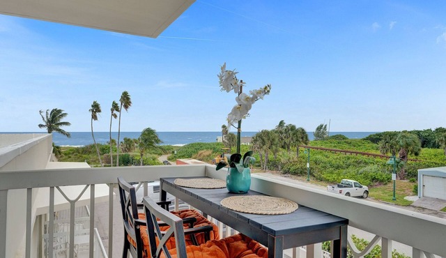 Oceanfront Condo on the Shores of the Palm Beaches