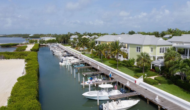 Oceanfront Luxury - Heated Pool, Boat Slip, Beaches & Spectacular Sunrise Views