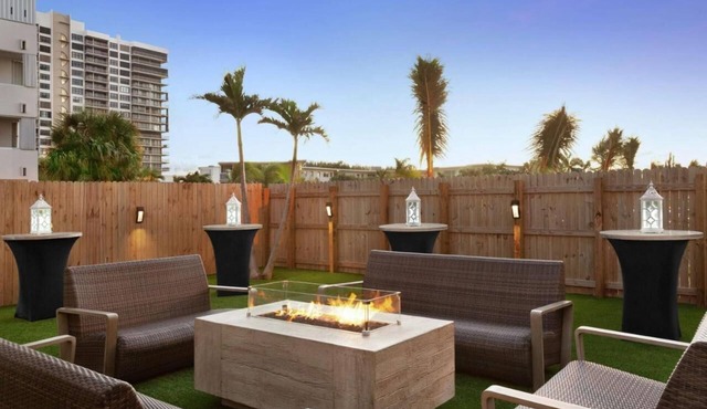 Oceanview Studio | Steps from Singer Island Beach