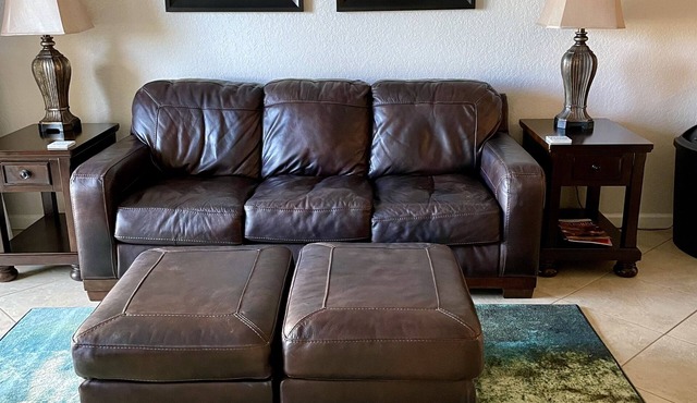 OV III 2MIN WALK TO BEACH PRIME LOCATION TO EVERYTHING!