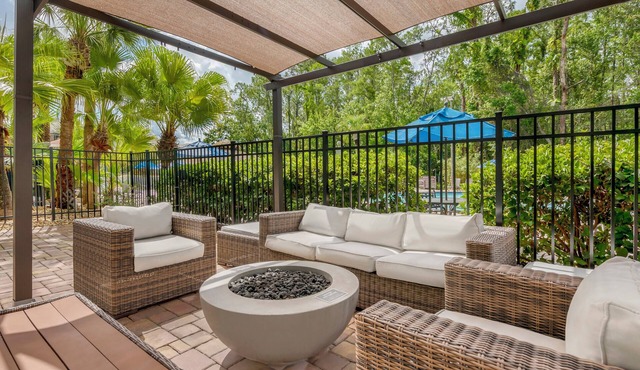 Parkway International Resort by Coolvacay