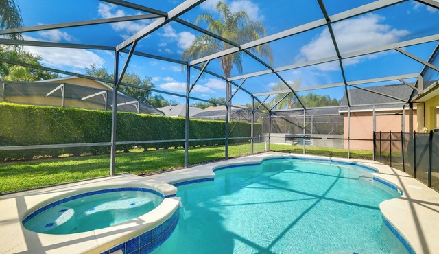 Peaceful Clermont Gem w/Pool, 9 Mi to Disney!