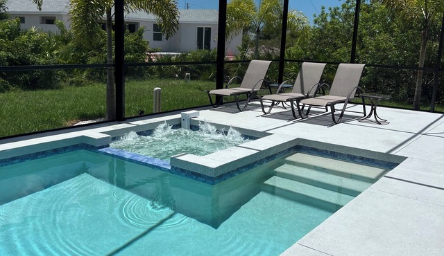 Peaceful Heated Pool House