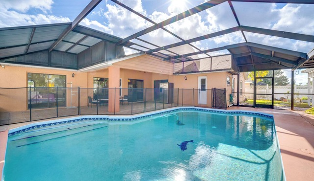 Peaceful Lakeside Living: Orlando Home w/Patio!