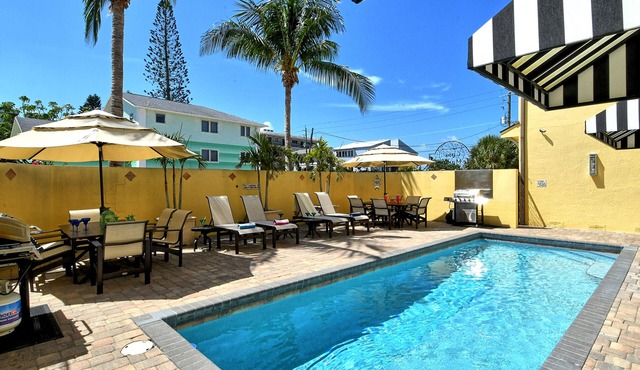 Peacock Villa | Semi Private Pool, Steps to Siesta Beach, Cabana Room