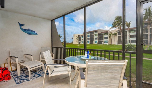 Pet Friendly- Close to Beach & Pool- Bright, Florida Style Decor- Loggerhead Cay 531