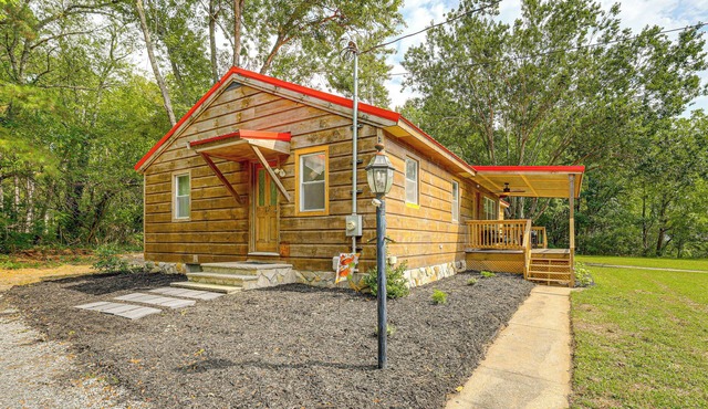 Pet-Friendly Home: 20 Mi to Rehoboth Beach
