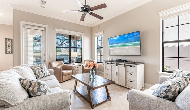 Pet Friendly ~ Two Golf Carts ~ Golf Course View