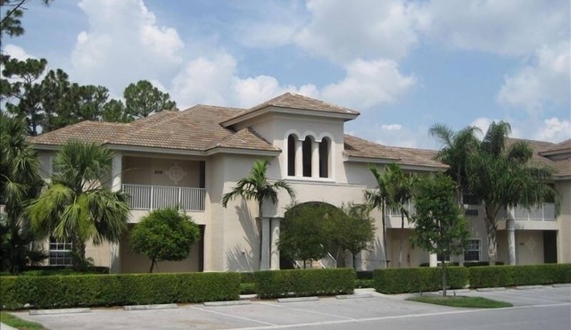 PGA Village Luxury Golf Villa 1st floor.