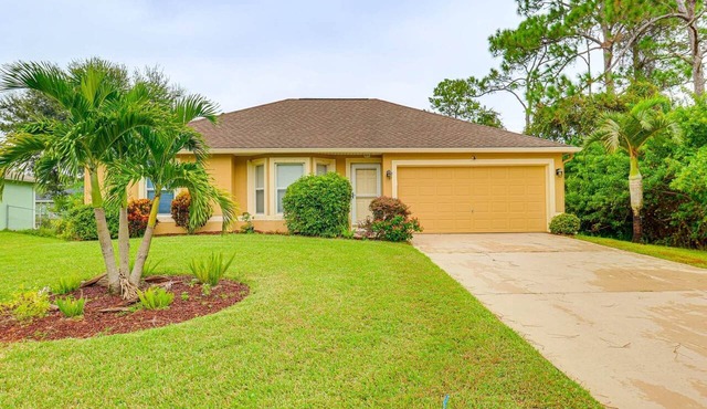 Pool & Fire Pit: Family-Friendly Space Coast Home!