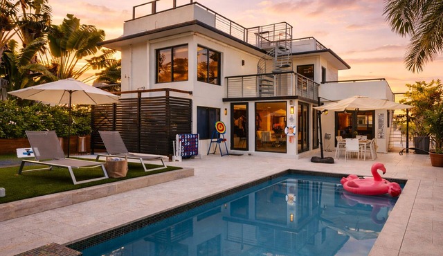 Pool + Hot Tub | 5 Min Walk to Beach | Birch Park | Soleil Modern