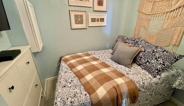 Private Beach Access | Cozy 1BR at Saturn w/Pool