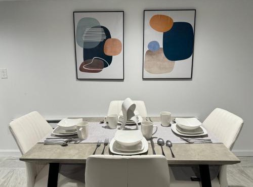 Private Lower Level 1BR Suite - 2 Queen Beds - 10m-EWR - 25m NYC