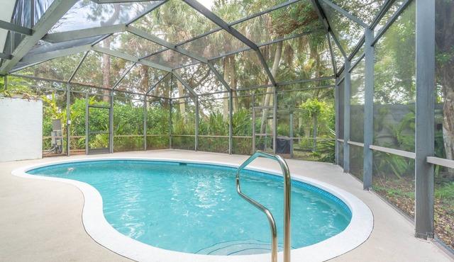 Private Pool Home | Napes Oasis | Amazing Outdoor Space