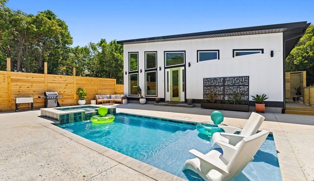 Private pool/spa! 2 Houses! 5 Kings!