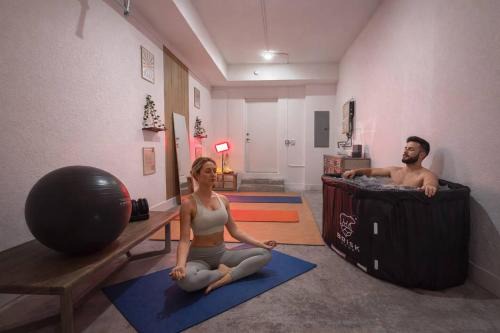 Private Yoga Space & Cold Plunge Near Everglades