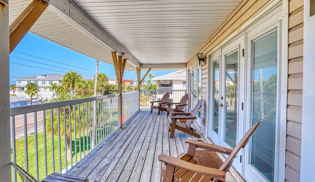 🌊Quick Walk to Beach🌴Great Location🌞Indian Beach Villas 3A