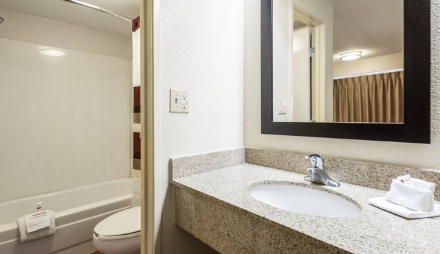 Red Roof Inn Edison