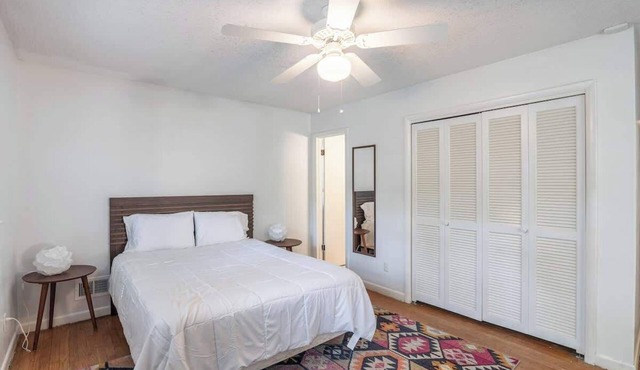 Relaxing Retreat Near Ft. Jackson & USC – 3 TVs