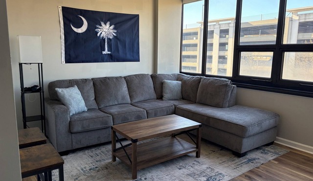 Renovated 1 BR, 1 BA in the Heart of USC Campus