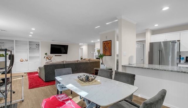 Renovated Pet-friendly 3br 2.5ba Fenced House in Charming Mauldin and EV Charger in Mauldin