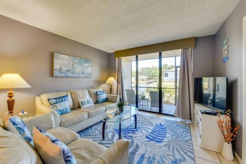 Resort Retreat w/Pools! 6 Mi to Bradenton Beach