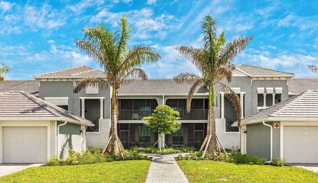 Resort-style living w/golf in Wellen Park Golf & Country Club, 2 bed+den/2 bath