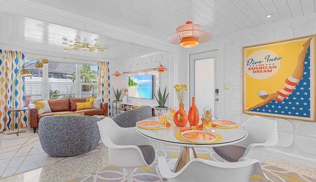 Retro Beach Retreat w/Surf Shack in South Venice