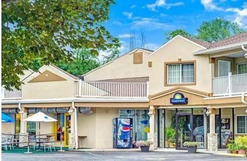 Ridgefield Motor Inn