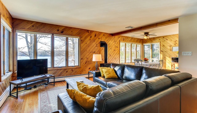 Rock Hill Home w/ Fire Pit on Wanaksink Lake!