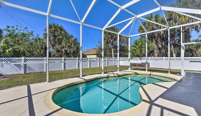 Rotonda West Home with Heated Pool, 5 Mi to Beach! in Rotonda West