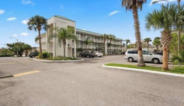 Royal 2 Wonderful Apart/Hôtel plus 2 Queen Size Beds with Pool