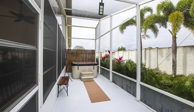 Sabal Springs +55 Community, Flower House