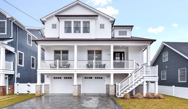 SAN113 | Incredible 5BR 4.5ba luxe home w/no detail overlooked! Pool, Pets, Stair lift & more!