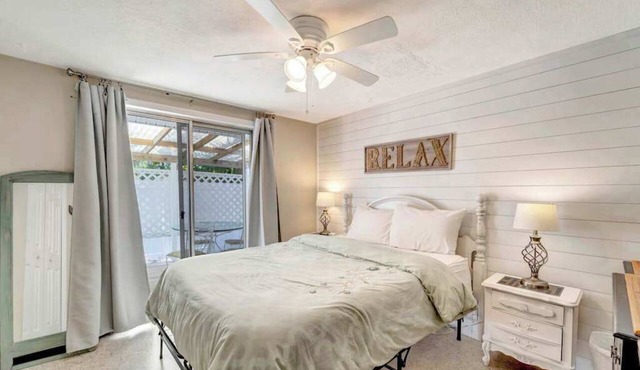 Serene oceanfront suite with Gulf view, grill, patio, central AC, & WD