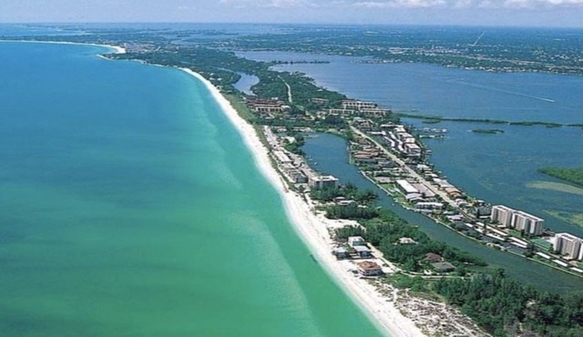 Serenity @ Midnight Pass Inlet 28' Boat Dock/Fishing, 5 Min Beach Walk & More!
