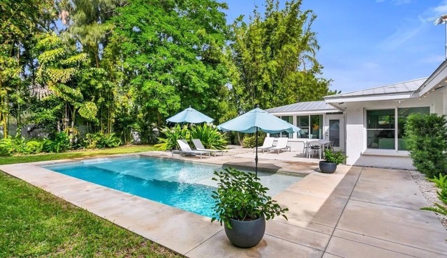 Siesta Home, A Serene Retreat