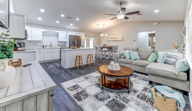 Sleek Serenity + Enclosed Porch in Sebring
