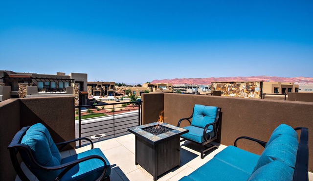 Sleeps 14, 3BR on 18th Hole w/Fire Pit & Loft in St. George