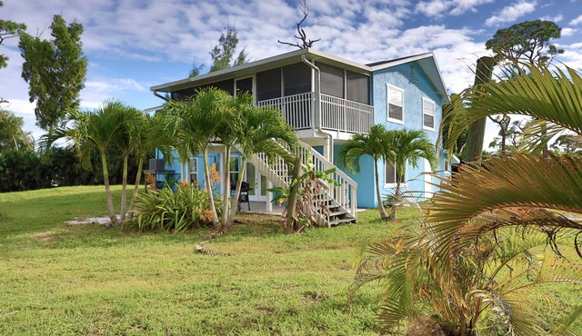 Spacious 2-bedroom upstairs unit in a house surrounded by nature in Pine island