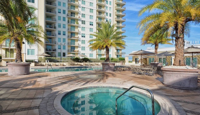 Spacious 3-bedroom condo in peaceful Sarasota with direct bay view, furnished