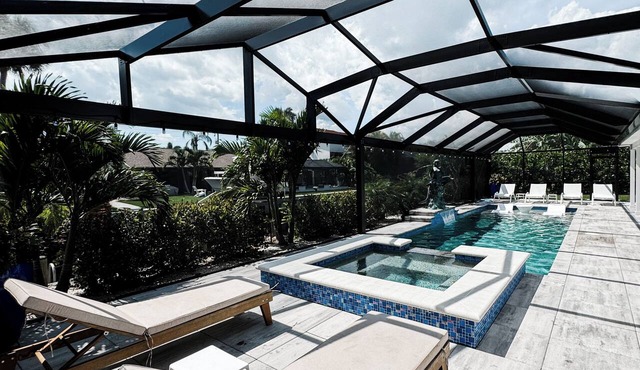 Spacious 4BR/3BA retreat. Heated Pool + Hot Tub, just 5 Miles to Bonita Beach
