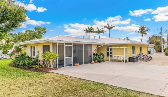 Spacious 5-Bedroom Home in Boca Grande - Perfect for Large Groups!